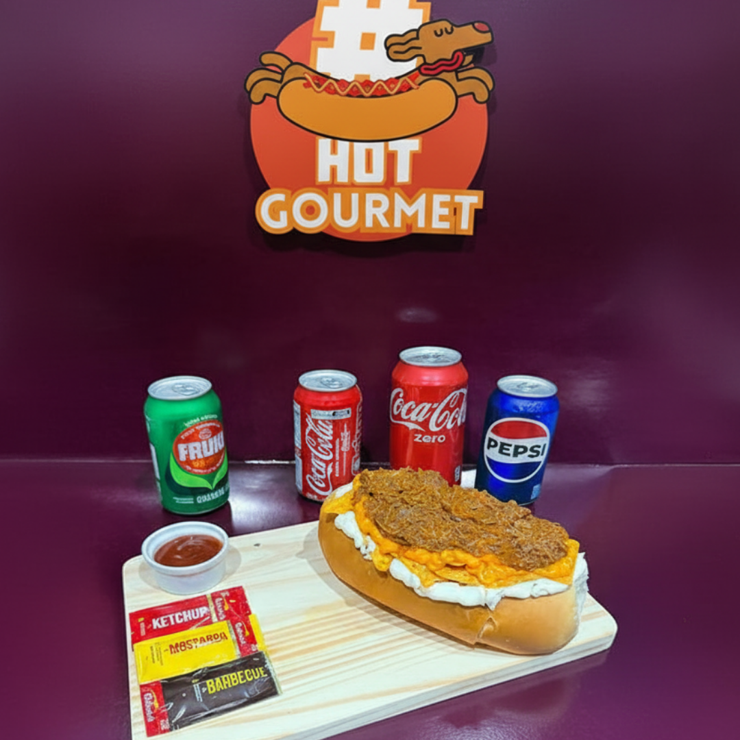 Dog com carne panela desfiada e Doritos cheddar